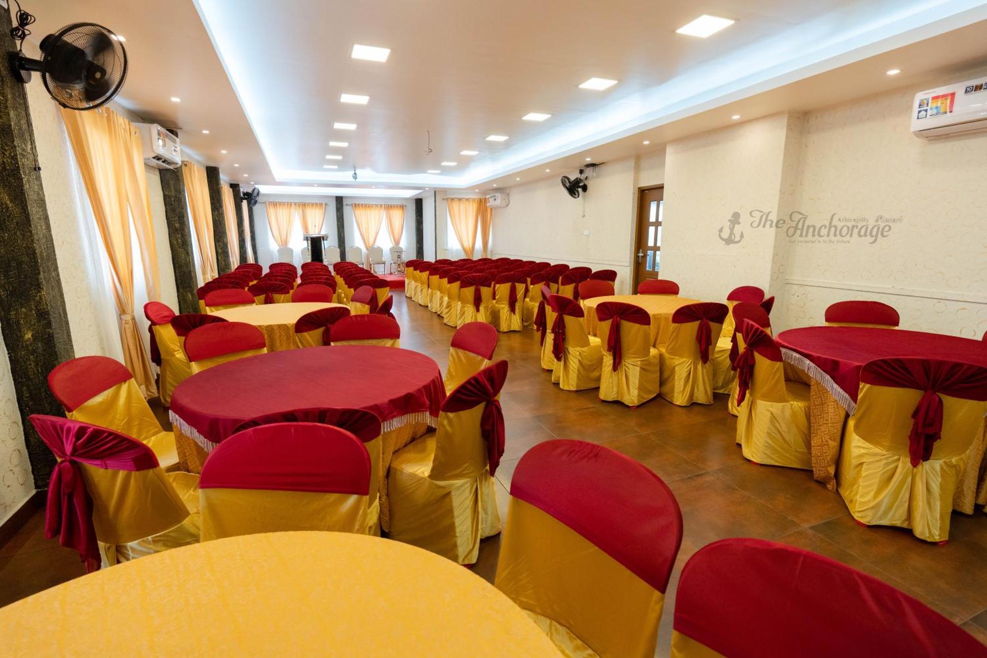 אטירפאלי The Anchorage Athirapilly Resort מראה חיצוני תמונה
