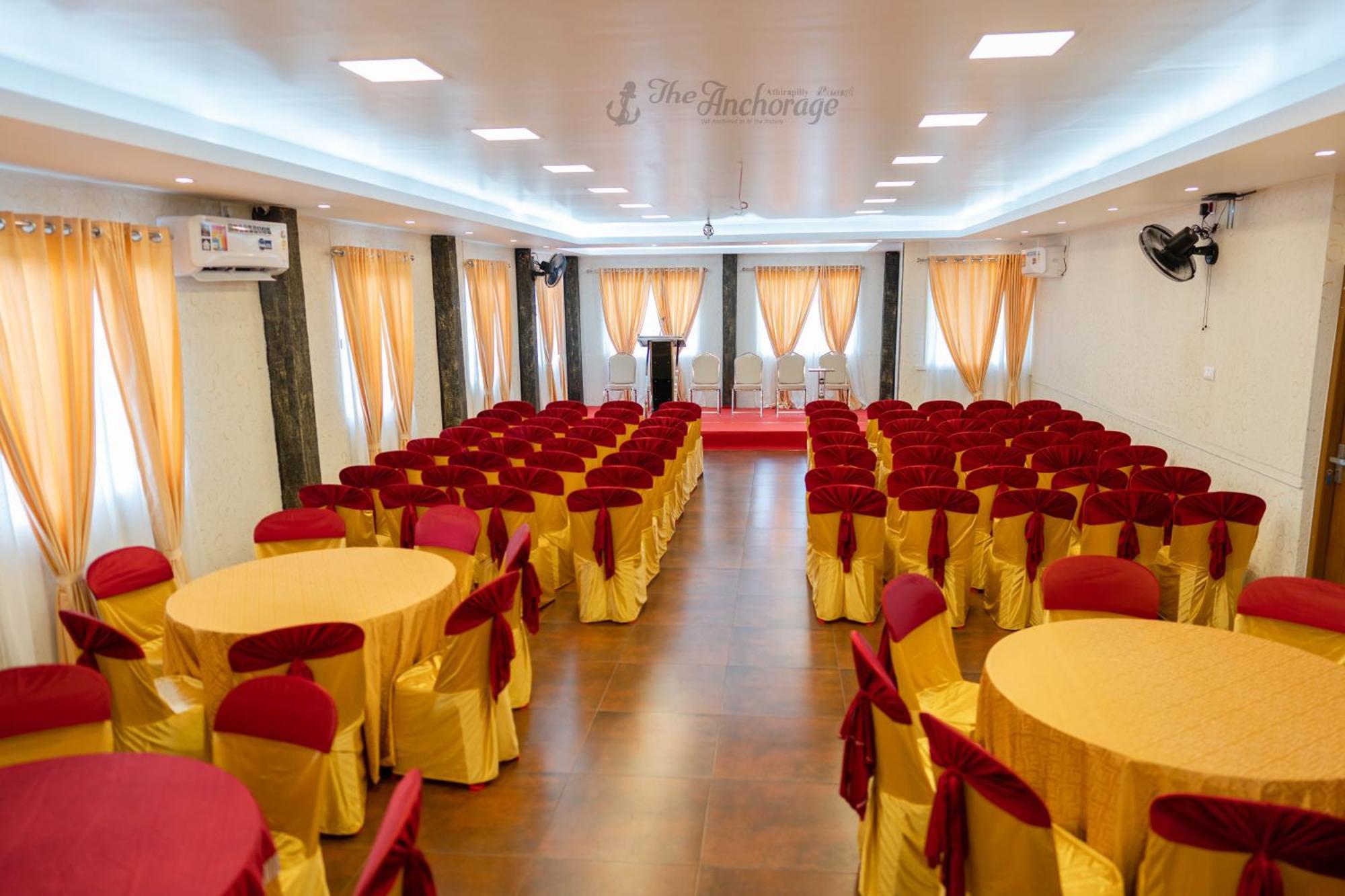 אטירפאלי The Anchorage Athirapilly Resort מראה חיצוני תמונה
