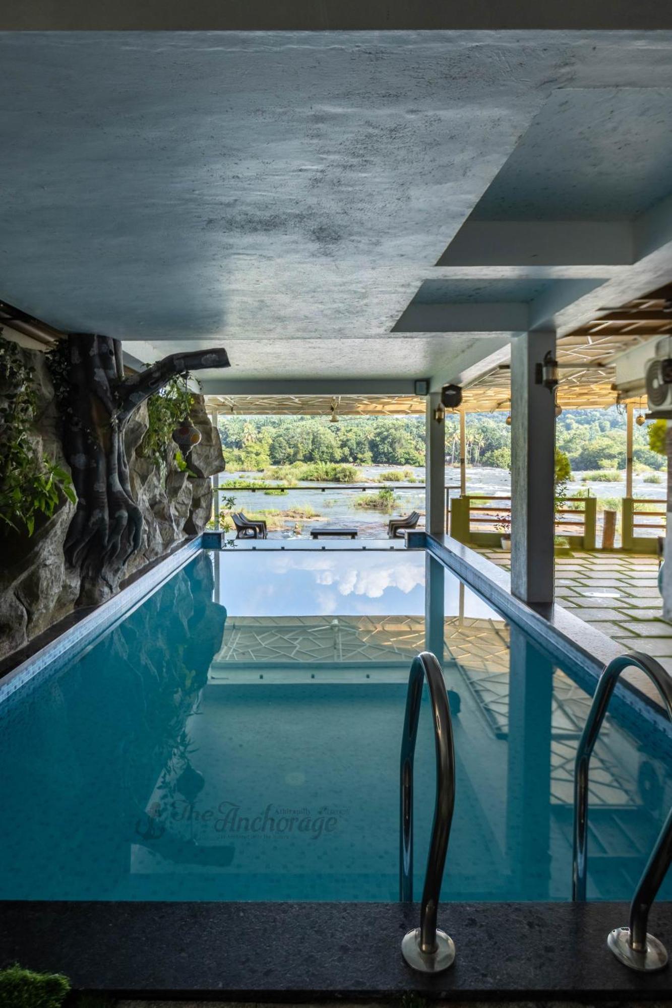 אטירפאלי The Anchorage Athirapilly Resort מראה חיצוני תמונה
