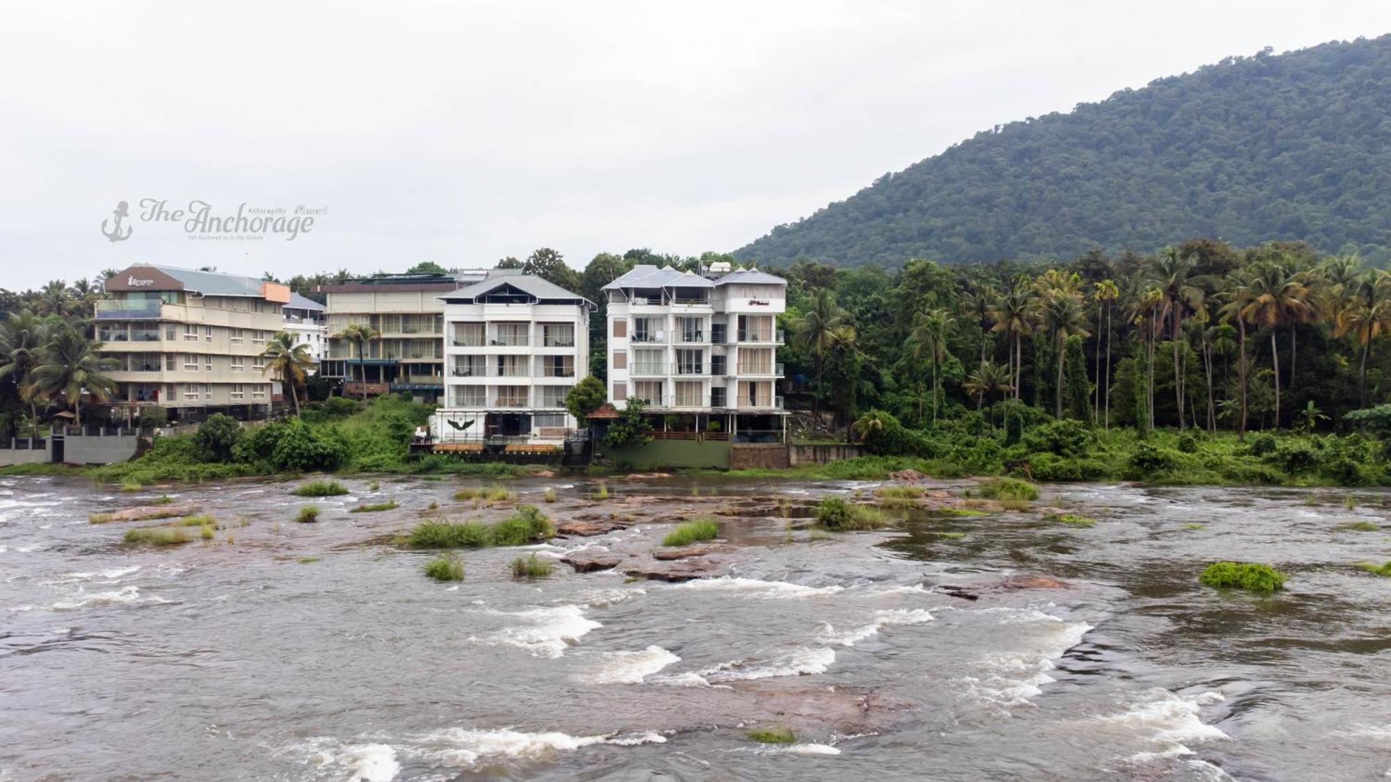 אטירפאלי The Anchorage Athirapilly Resort מראה חיצוני תמונה